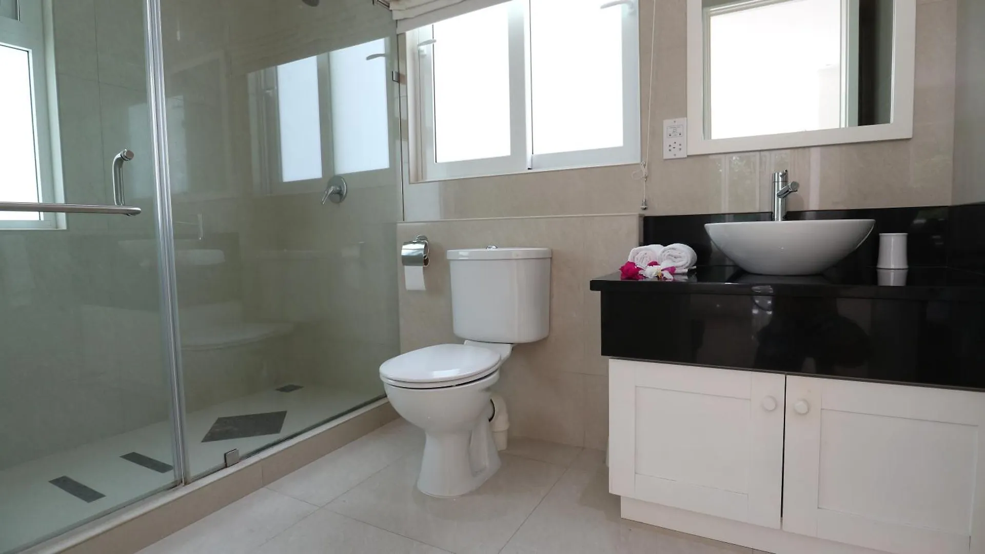 Las Brisas Villa - Chateau Elysium Beau Vallon  Seychelles